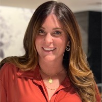 Laura Hinrichs