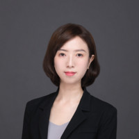 Yiwei Jiang，CFA，FRM