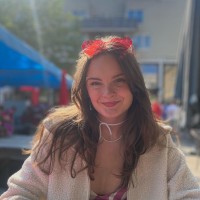 Lisa Den Hollander