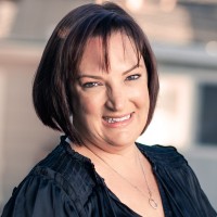 Liane Nicolas
