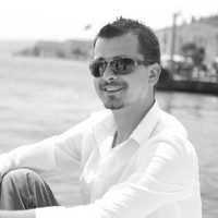 Oguz Gezer