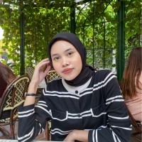 Chatelia Noer Cholby
