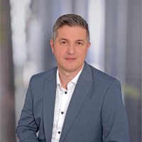Schadt Roman
