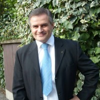David H Markson