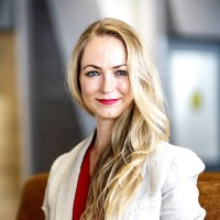 Liezel van Beek (she/her)