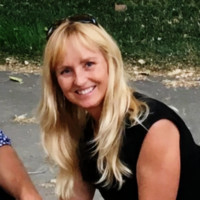 Suzanne Stache-Bartlett
