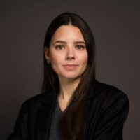 Luisa E.