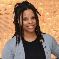 Dynecia King