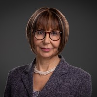 Tina I Ureten, MD, PhD