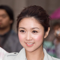 Yan W