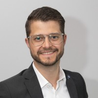 André De Las Heras, Mba