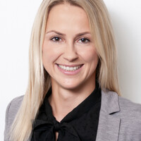 Sandrina J.