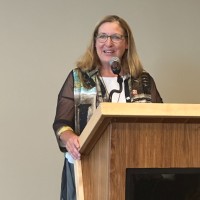Elizabeth Hinde
