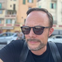 Desmond Ninaber Van Eijben