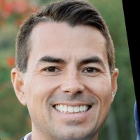 Brad Warholak, Pe, Dbia