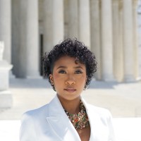 Tia Williams