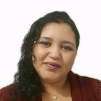 Thais Lobo