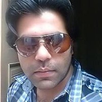 Naveed Azad