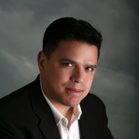 Robert Zayas