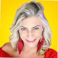 Maite SchneiderMaite Schneider is an Influencer