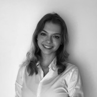 Laura Köstlinger