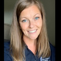 Kristin Mravinec, Mba