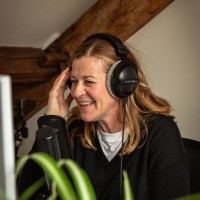 Suzi Dale