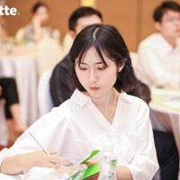 Xinyi Z.