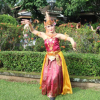Carolin Tri Suryani
