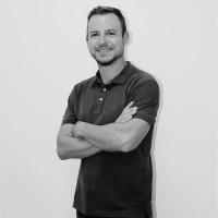 Emmanuel Camacho Durán, Environmental consultant.