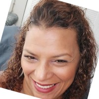 Angela Pereles