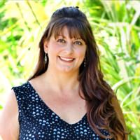 Liz Abrams - Real Estate