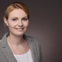 Eva Hoyer