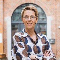 Carmen Holst