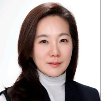 Young Ri Lee