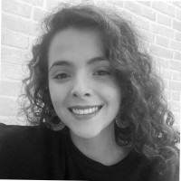 Letícia Azevedo de Carvalho