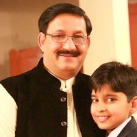Amir Khan