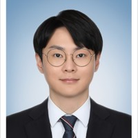 Yoohyung Lee