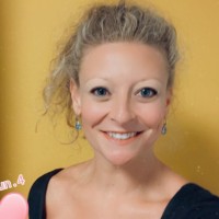 Kim Levin