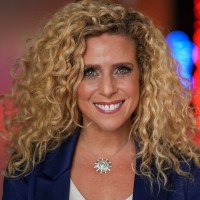 Sharon Vinderine