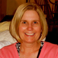 Eileen Faust