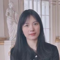 Helen Lee