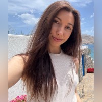 Elis Topova