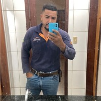 Dhonis Souza De Oliveira