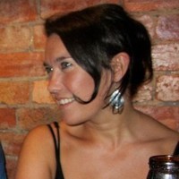 Fiona Lewis