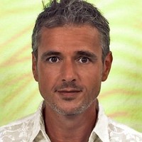 Gerald Harper