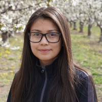 Yoselin M.