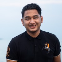 Diniy Salleh