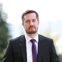 Dr. Christian Latta