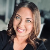 Sylwia Oak, Cha